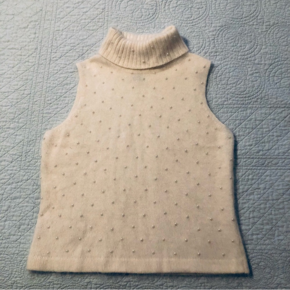 Vintage angora sleeveless turtleneck. Size large.
